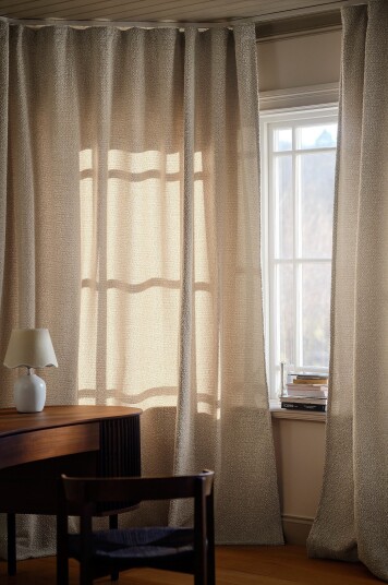 Jotex Målbestilt Bouclégardin Lys beige MOLLY 215389502007