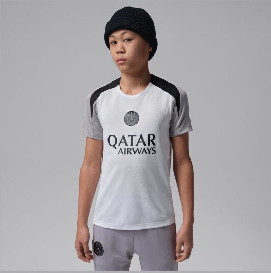 Paris Saint Germain Trenings T Skjorte Dri FIT Strike Jordan x PSG Night Edition   Hvit/Atmosphere Grå/Svart Barn   Nike størrelse S: 128 137 cm