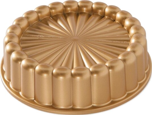 Nordic Ware Charlotte Bakeform st??pt aluminium ??? 22???cm non stick R??d