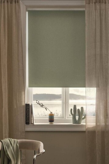 Jotex LUX rullegardin - høyde 165 cm Naturhvit 1694761-04-160 1694761-02-80