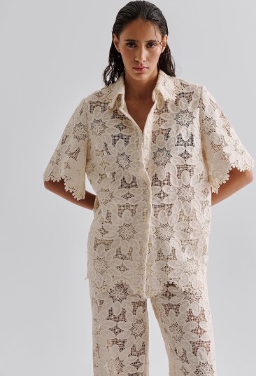 Malina Ari Guipure Lace Shirt   Cream   44