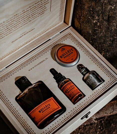Bulleit Bourbon Pan Drwal Skjeggsett Gavesett
