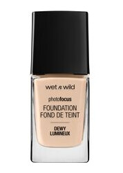 Wet n Wild Photo Focus Dewy Foundation 28 ml Fuktighetsgivende - Soft Ivory Wet n Wild Photo Focus Dewy Foundation 28 ml Fuktighetsgivende - Soft Ivory