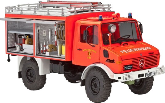 Revell Mercedes Benz Unimog U 1300 L TLF 818 Brannbilmodell 1:24 Rød