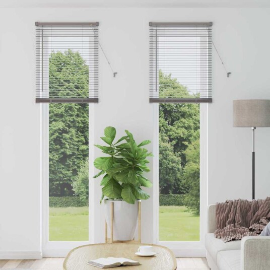 Vindu Persienne med gardiner Manual sølv Aluminium Vindu Persienne med gardiner Manual sølv Aluminium