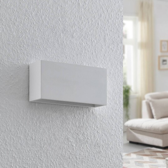 Lindby Mavora vegglampe av gips, kantet
