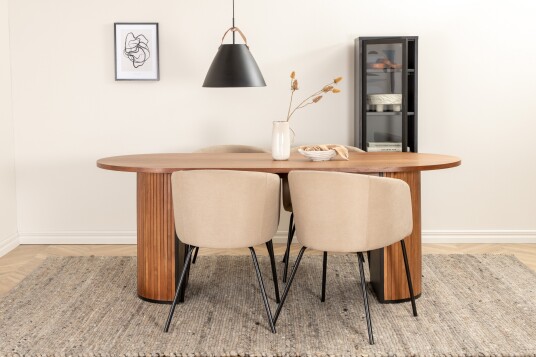 Venture Home Spisegruppe Cinaba 200 cm Oval inkl. 4 Beraid Stoler Valnøtt/Beige/Svart