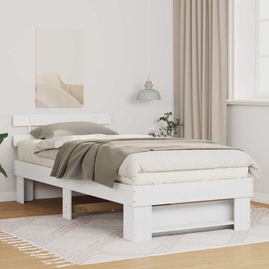  Sengestamme med hodegjerde Hvit 90 x 200 cm Heltre furu