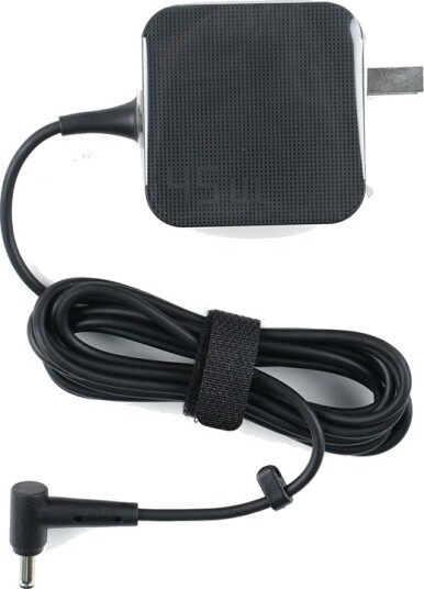 ASUS Universell AC-adapter 45W 19V 2P 4PHI Svart 0A001-00696700