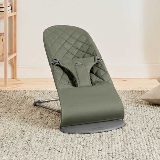 BabyBjörn Bliss Vippestol Vevet Klassisk Quilt Mørkegrønn BabyBjörn Bliss Vippestol Vevet Klassisk Quilt Mørkegrønn