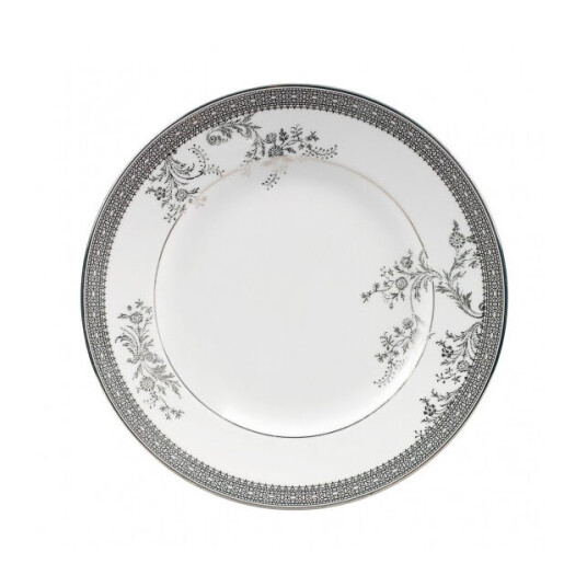 Wedgwood Vera Wang Lace Platinum tallerken Ø 20 cm Wedgwood Vera Wang Lace Platinum tallerken Ø 20 cm
