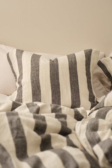 Ellos Home   Putevar Candice Block Stripe i vasket lin   Grå