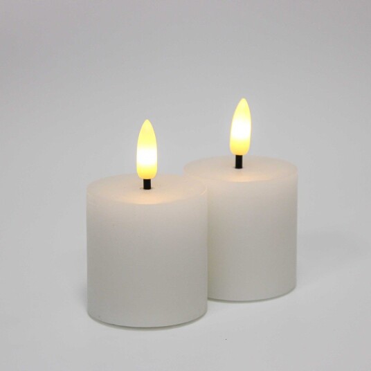 Ledlife LED Blokklys 2 stk flammeeffekt hvit 5cm høy Ø5cm fungerer med fjernkontroll ekte stearin Ledlife LED Blokklys 2 stk flammeeffekt hvit 5cm høy Ø5cm fungerer med fjernkontroll ekte stearin