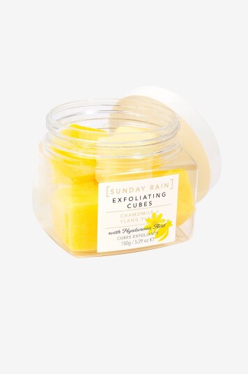 Sunday Rain Chamomile & Ylang Ylang Exfoliating Cubes Sunday Rain Chamomile & Ylang Ylang Exfoliating Cubes