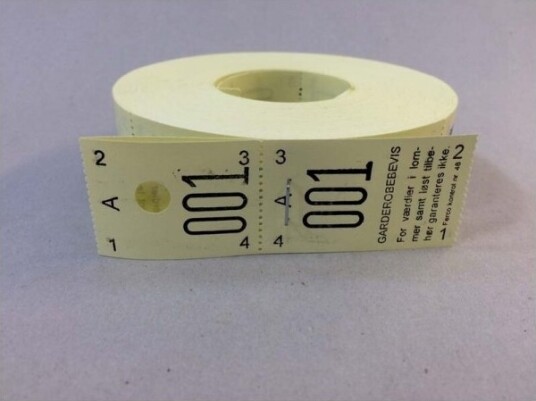 Garderobenumre Noname 2 Delt Gul Rulle A 2 X 500 Stk Garderobenumre Noname 2 Delt Gul Rulle A 2 X 500 Stk