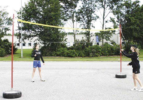 Badmintonstativ og volleyballstativ Badmintonstativ og volleyballstativ