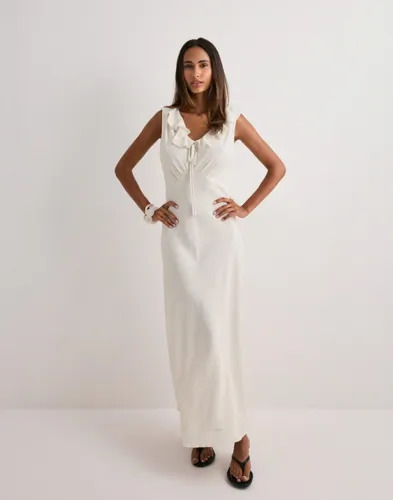 Neo Noir Hvit Jasma Linen Dress Neo Noir Hvit Jasma Linen Dress