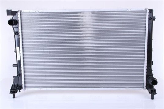 Radiator NISSENS 617863