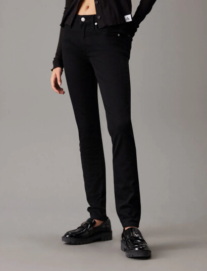Calvin Klein Jeans Mid Rise Skinny - Black - 32 x 30