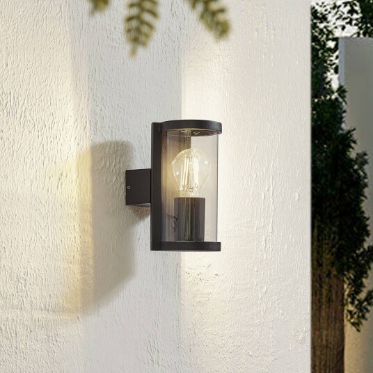 Lucande utendørs vegglampe Zanta høyde 19,7 cm IP65 svart