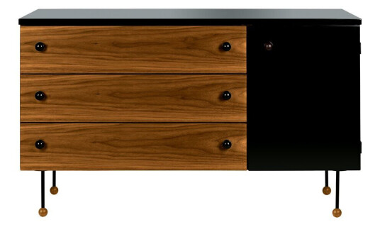 Gubi 62 Dresser kommode american walnut, 3 skuffer