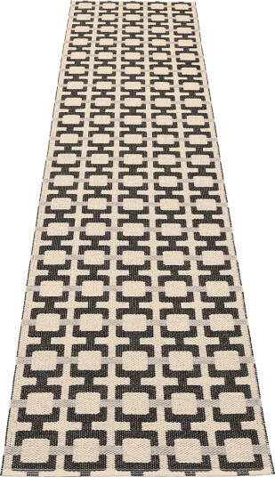 Pappelina Tom teppe Black/Cream/Warm Grey 70 x 300 cm
