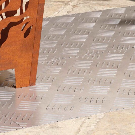 Sjekkplater 4 pcs sølv 90 x 40 cm Aluminium Sjekkplater 4 pcs sølv 90 x 40 cm Aluminium
