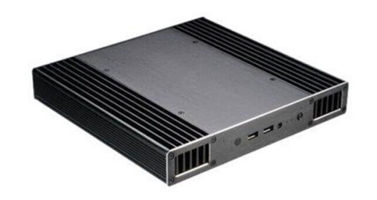 Akasa Plato X8 UCFF Midi Tower Kabinett Sort med USB og Lydinnganger
