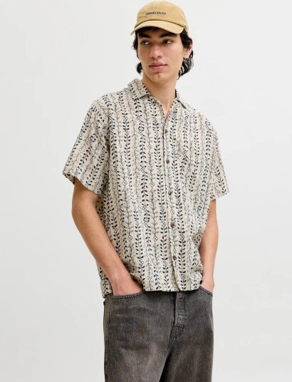 Jack & Jones Jprblulyon Print Dobby S/S Shirt Sn   Cream   S