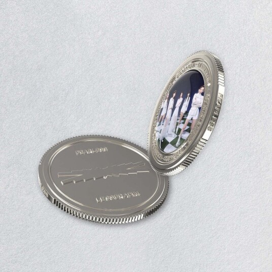 Source Music 1st Mini Album 'FEARLESS' Sound Coin Ver 81661055 Source Music 1st Mini Album 'FEARLESS' Sound Coin Ver 81661055