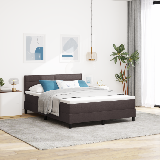  Box Spring Seng med madrass og LED Mørkebrunt 140x200 cm Stoff