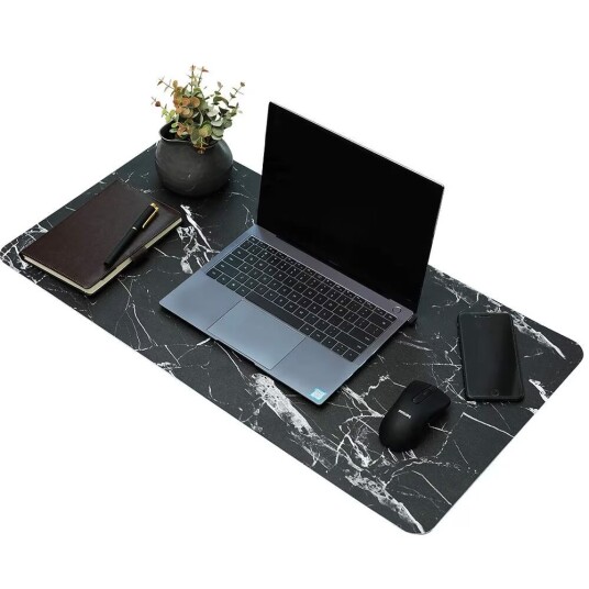 INF Skrivebordsbakgrunn 89x44 cm PU-skinn Sort / Marmor INF Skrivebordsbakgrunn 89x44 cm PU-skinn Sort / Marmor