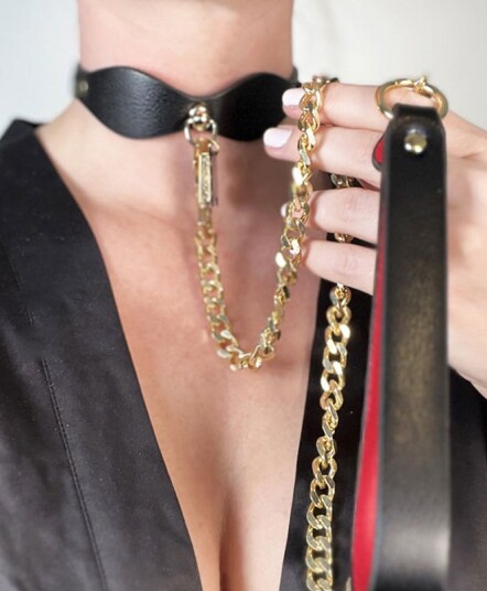 Shiver Shiver Choker + Lead Wave YL-81145