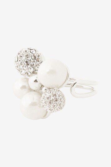 IOAKU   Ring Berry Pearl Crystal Maxi Ring   Sølv