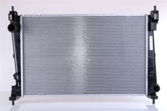Radiator NISSENS 630755