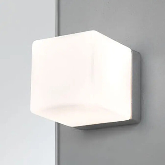Astro Cube Baderomslampe Krom