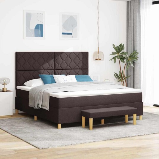 Box Spring Seng med Madrass & Benk Mørk Brun 180x200 cm Stoff