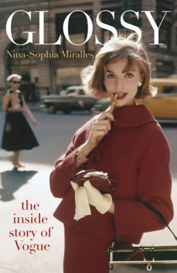 Glossy Av Nina-Sophia Miralles