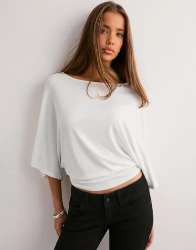 Nelly   Hvit   Perfect Poncho Top