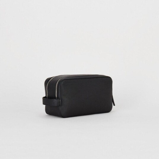 TIGER OF SWEDEN Wynd Wash bag Skinn toalettmappe Black
