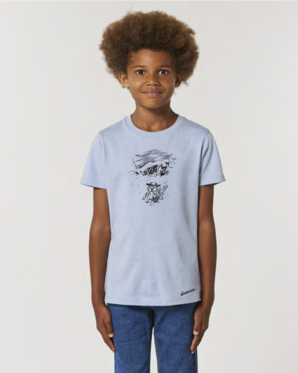 Huset Aukrust Ludvig i snøen Serene blue t-skjorte 5-6år