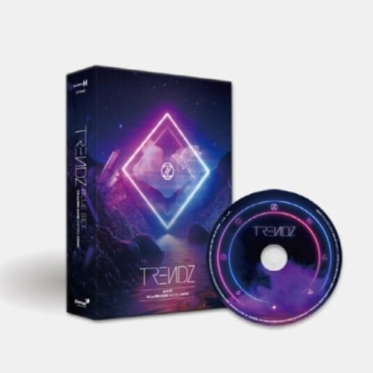 Trendz  Blue Set Chapter 2  Choice  Incl. 72pg Photobook, Profile Photo Set, Photo Film, Bookmark + 2 Phot  CD