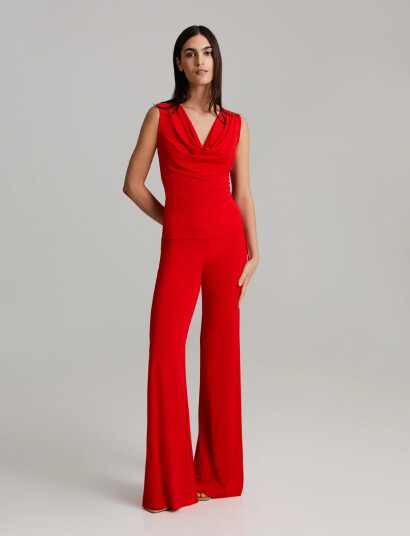 Andiata Evelen T - Red - M Andiata Evelen T - Red - M