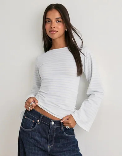 Nelly Blå Stripe Wide Sleeve Top