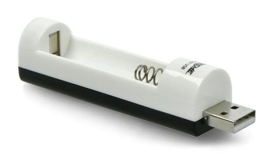AA / AAA batterilader XTREME XN 101 USB
