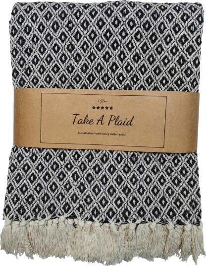 Home Tex Bomullspledd 100% resirkulert bomull 130x180 cm Hvit med svart mønster Home Tex Bomullspledd 100% resirkulert bomull 130x180 cm Hvit med svart mønster