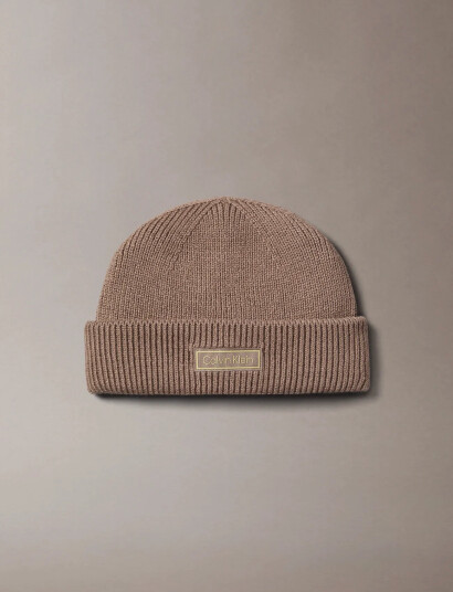 Calvin Klein Patch Chunky Rib Docker Beanie - Brown - ONE SIZE