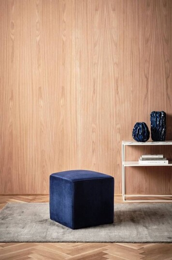 Jotex SEATTLE sittepuff 40x40 cm Mørk blå 1516532-04-0 1061307-11-0 Jotex SEATTLE sittepuff 40x40 cm Mørk blå 1516532-04-0 1061307-11-0