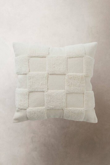 Jotex CORI putetrekk 50x50 cm Naturhvit 1727204-01-0 1717852-01-31 Jotex CORI putetrekk 50x50 cm Naturhvit 1727204-01-0 1717852-01-31