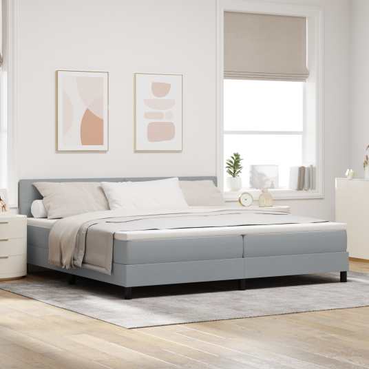 Box Spring Seng med Madras & LED Lys Lys Grå 200x200 cm Stoff
